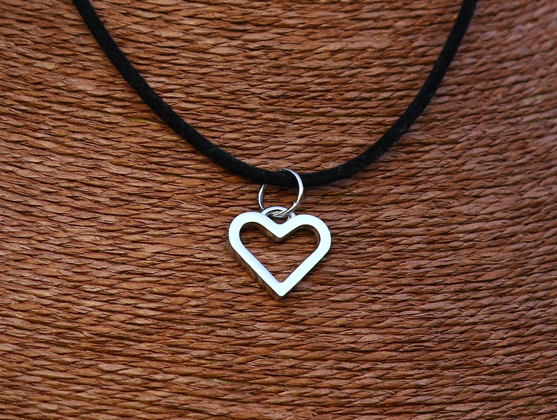 Little shiny heart necklace