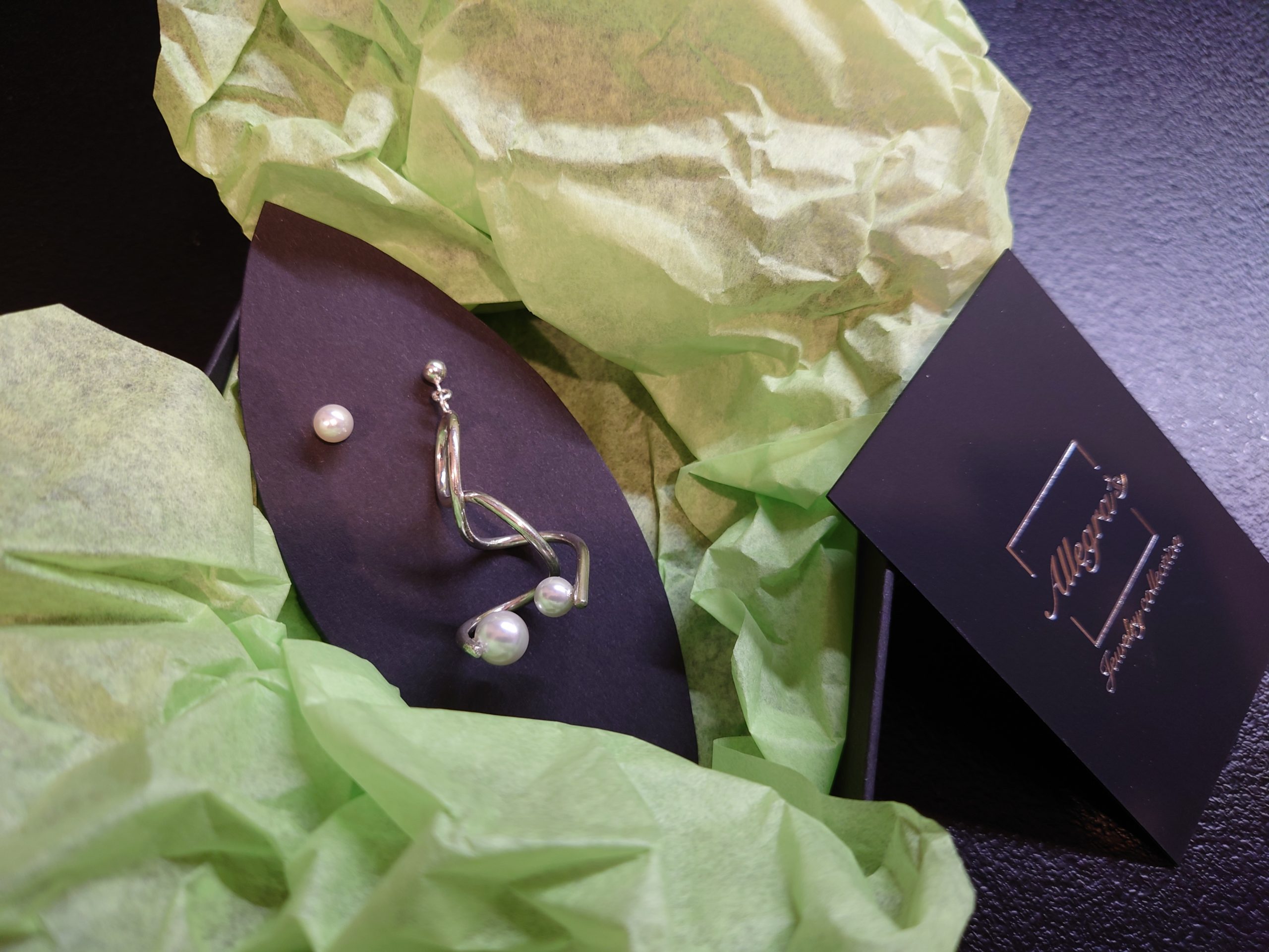 Aarav silver and pearls asymmetrical earrings